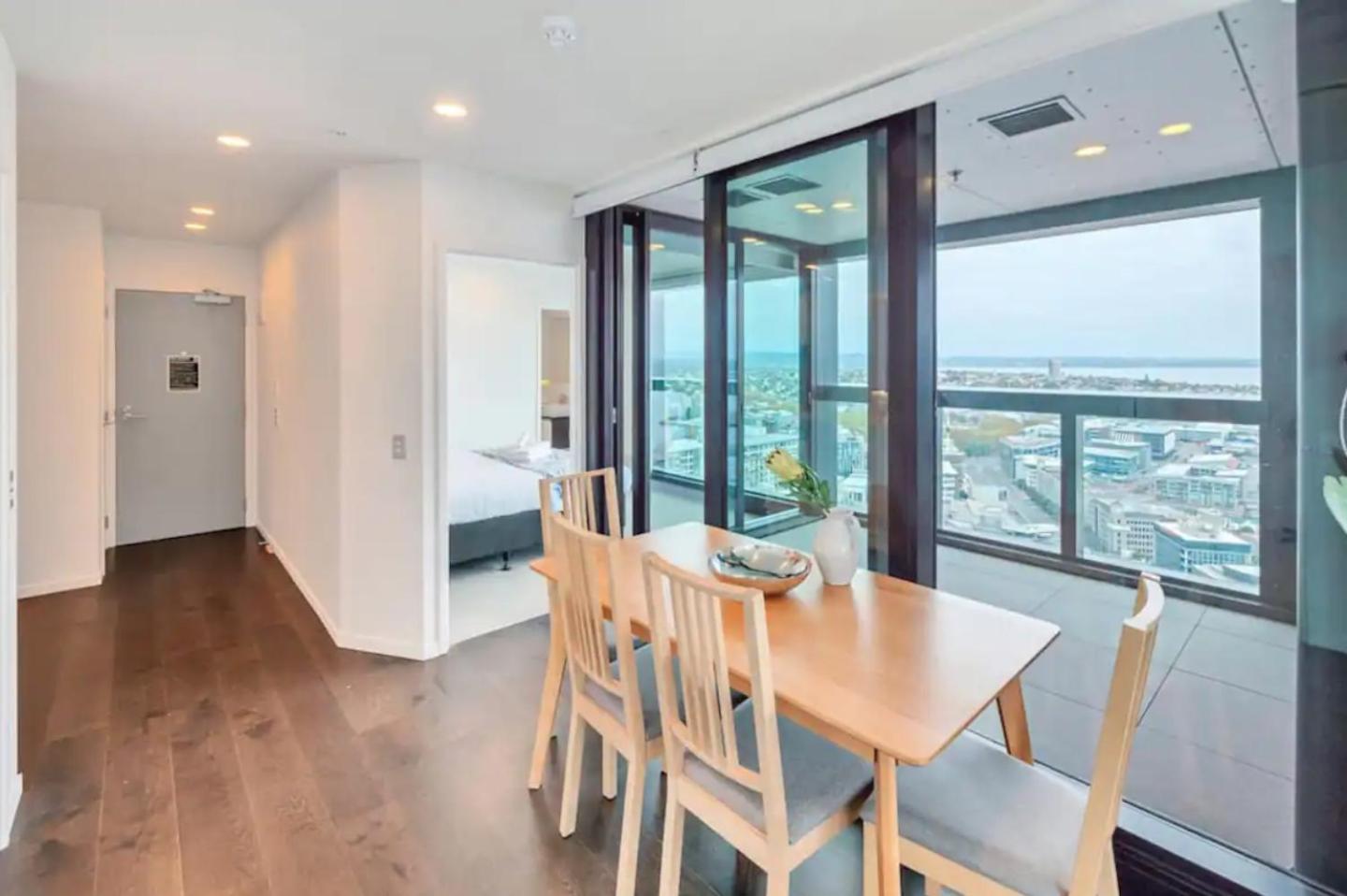 Gorgeous Seaview 2 Bedroom Apartment In Auckland Cbd المظهر الخارجي الصورة