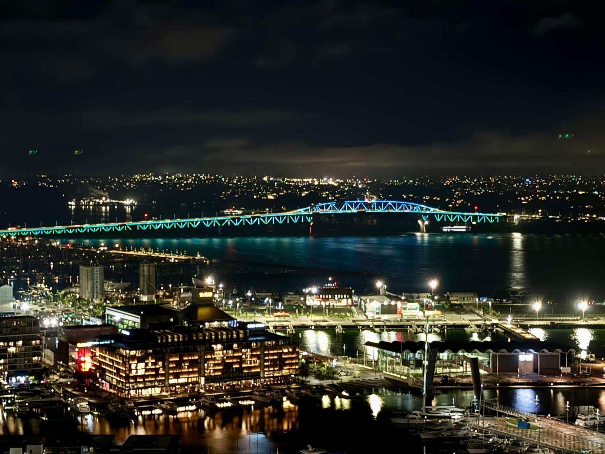 Gorgeous Seaview 2 Bedroom Apartment In Auckland Cbd المظهر الخارجي الصورة