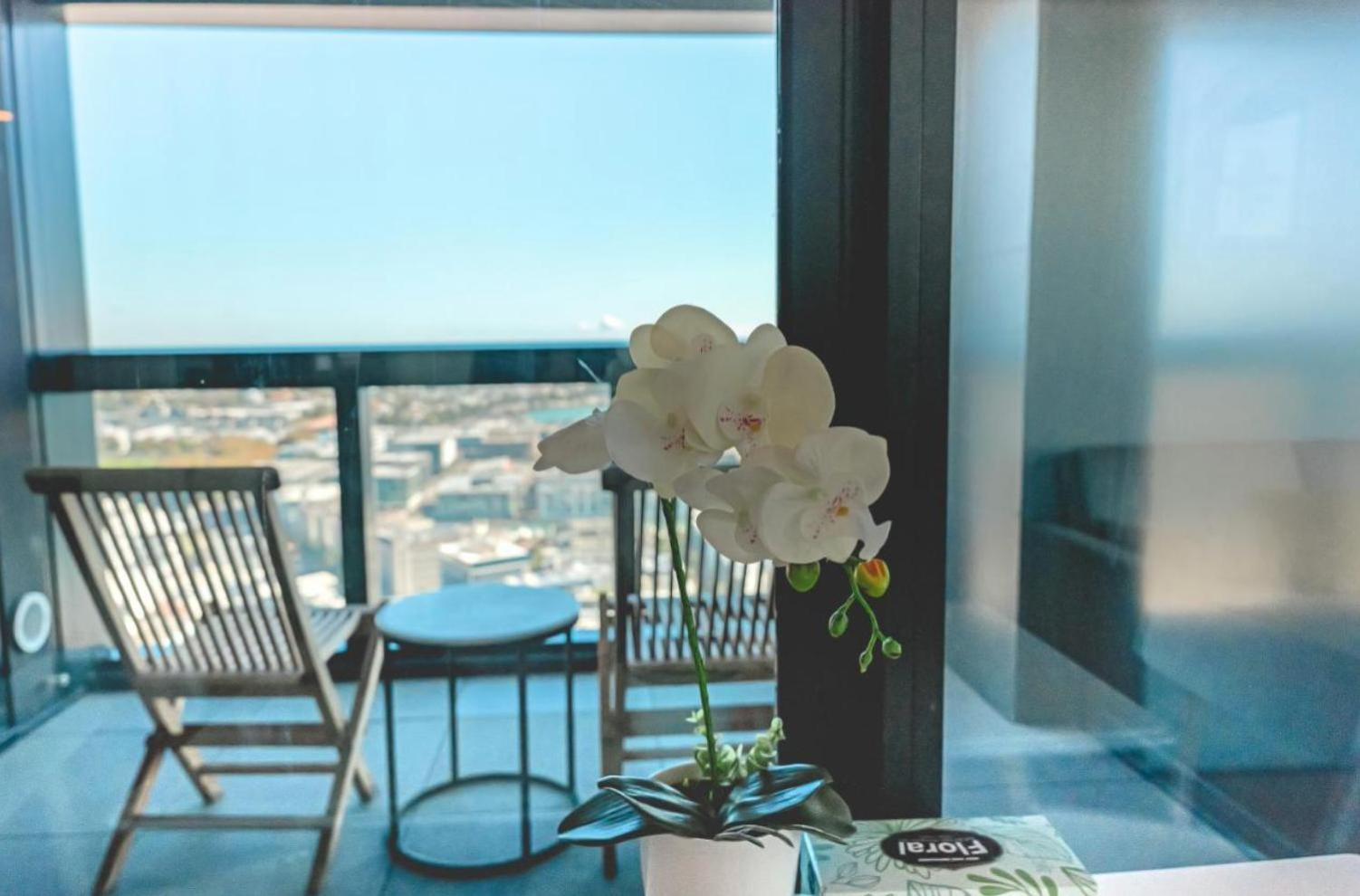 Gorgeous Seaview 2 Bedroom Apartment In Auckland Cbd المظهر الخارجي الصورة